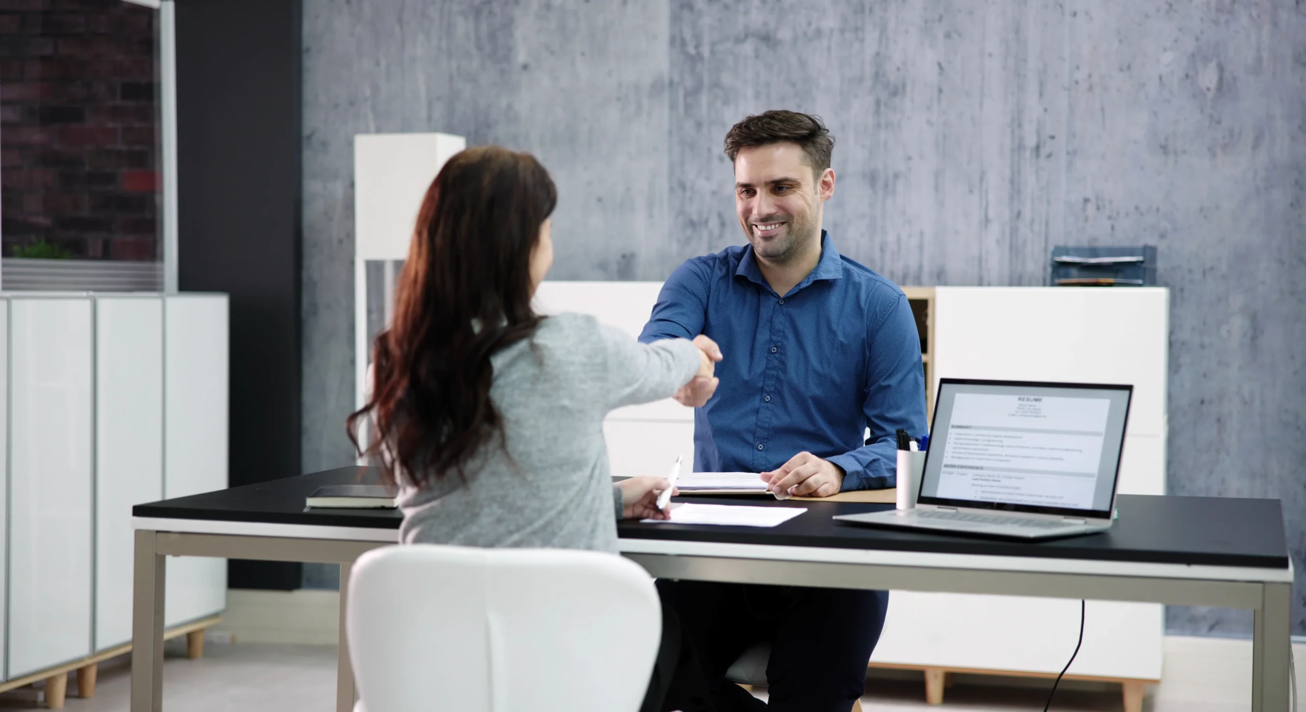 staffing-agency-vs-inhouse-recruitment